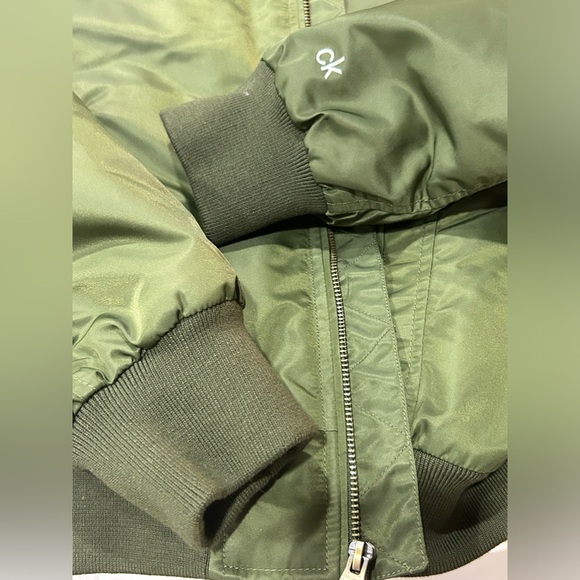 Men's Calvin Klein Olive Classic Nylon Bomber Jacket Size Small - Picture 10 of 11